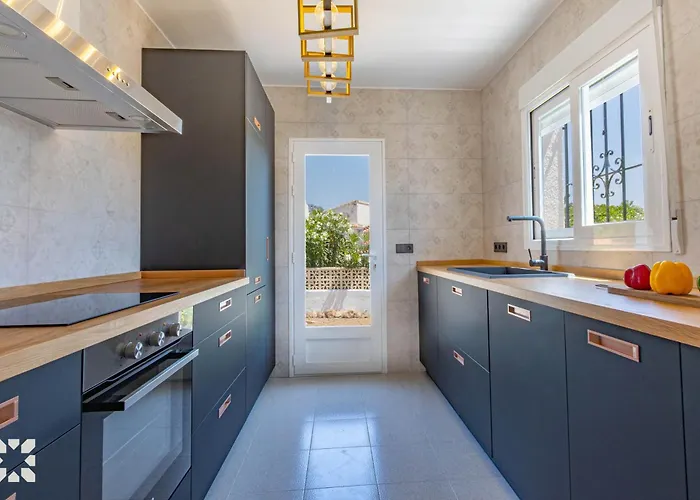 Ancla Blanca By Abahana Calpe