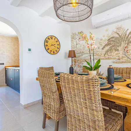 Villa Ancla Blanca By Abahana