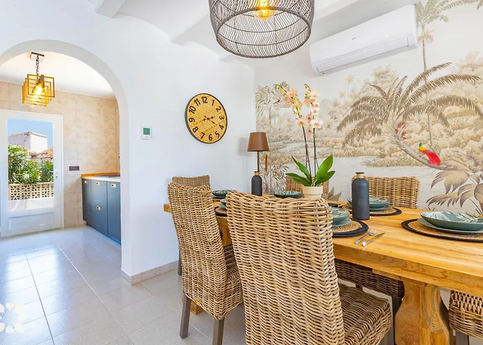 Villa Ancla Blanca By Abahana